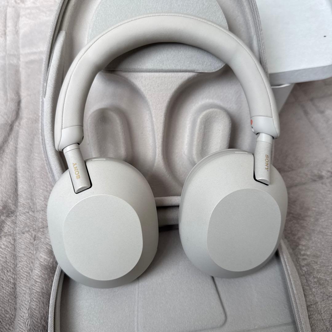 WH-1000XM5 ワイヤレスノイズキャンセリングステレオヘッドホン