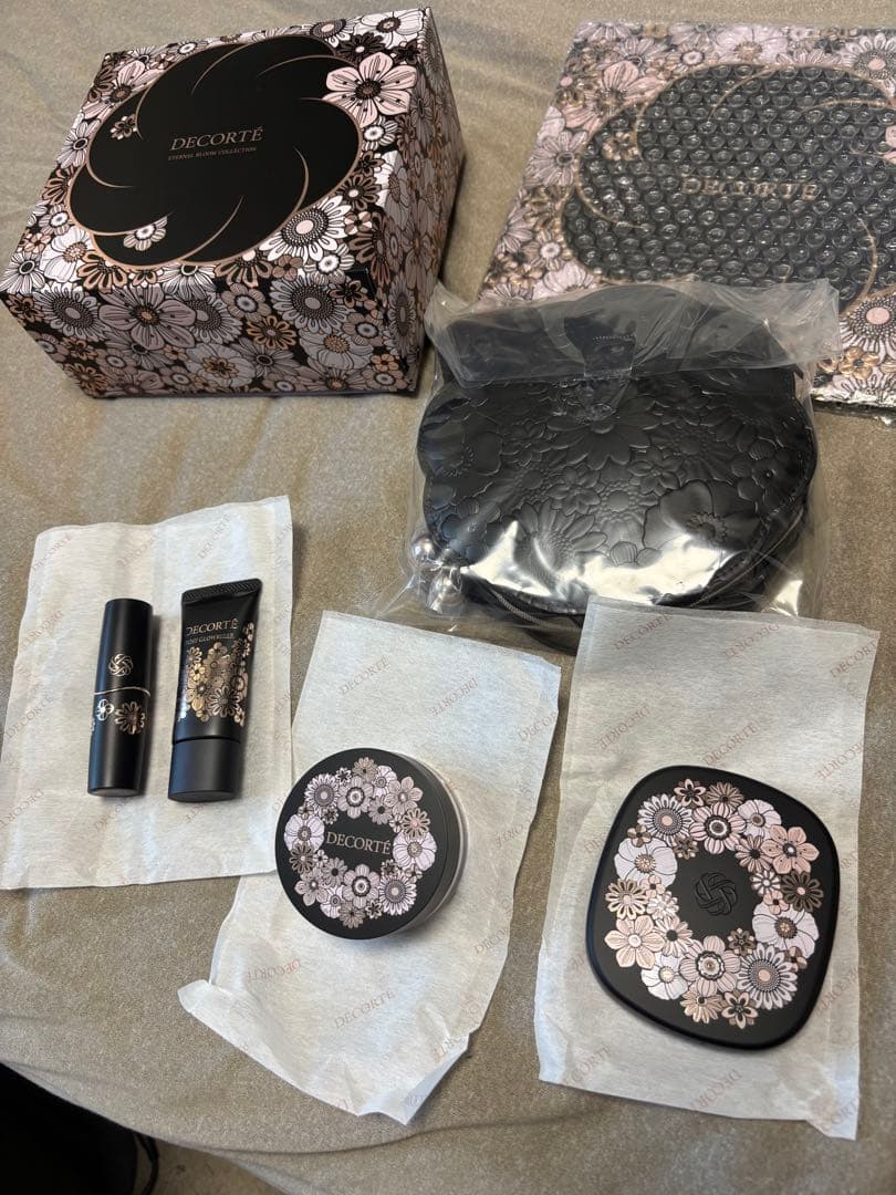 コスメデコルテ クリスマスコフレ 2025