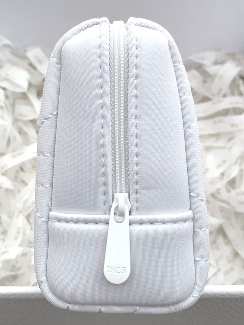 ディオール カプチュール エッセンシャルコフレ展開店舗限定3回使用☆ポーチ新品