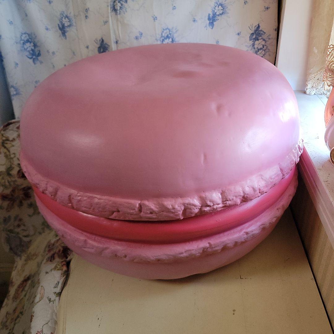 巨大マカロン型オブジェ　椅子　スツール　　公共施設展示使用品　キズ等あり