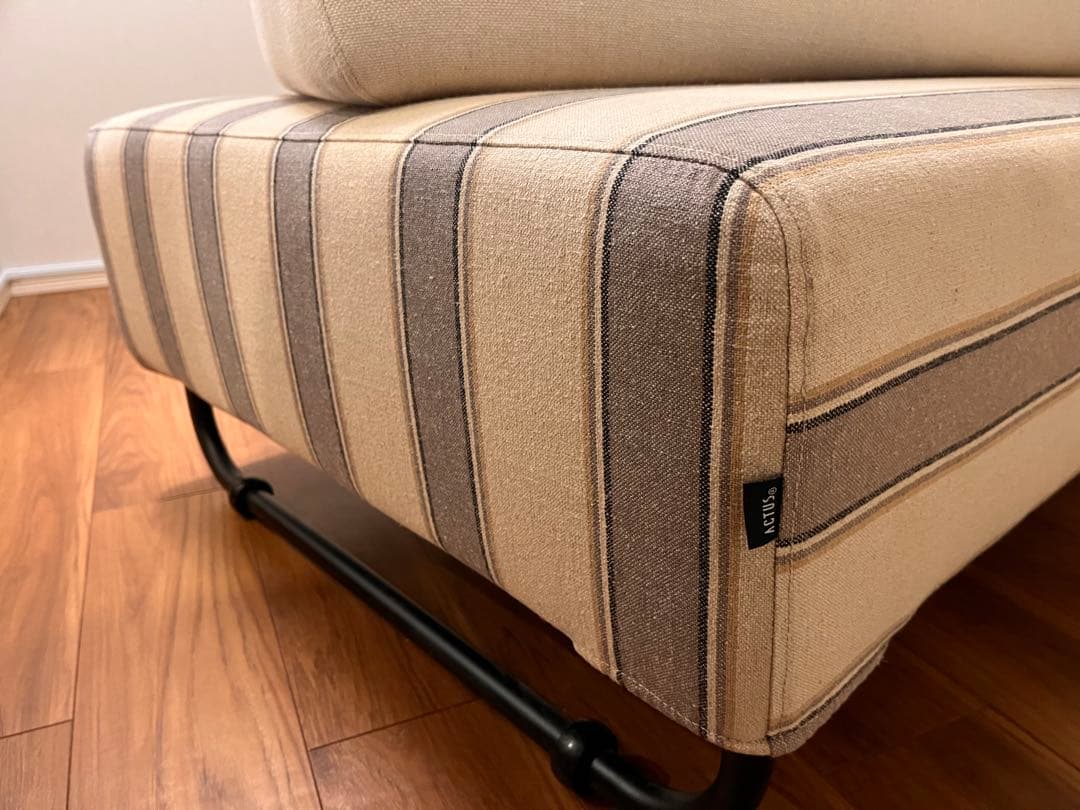 アクタス　OWNシリーズ　フラットソファ　クッション付き