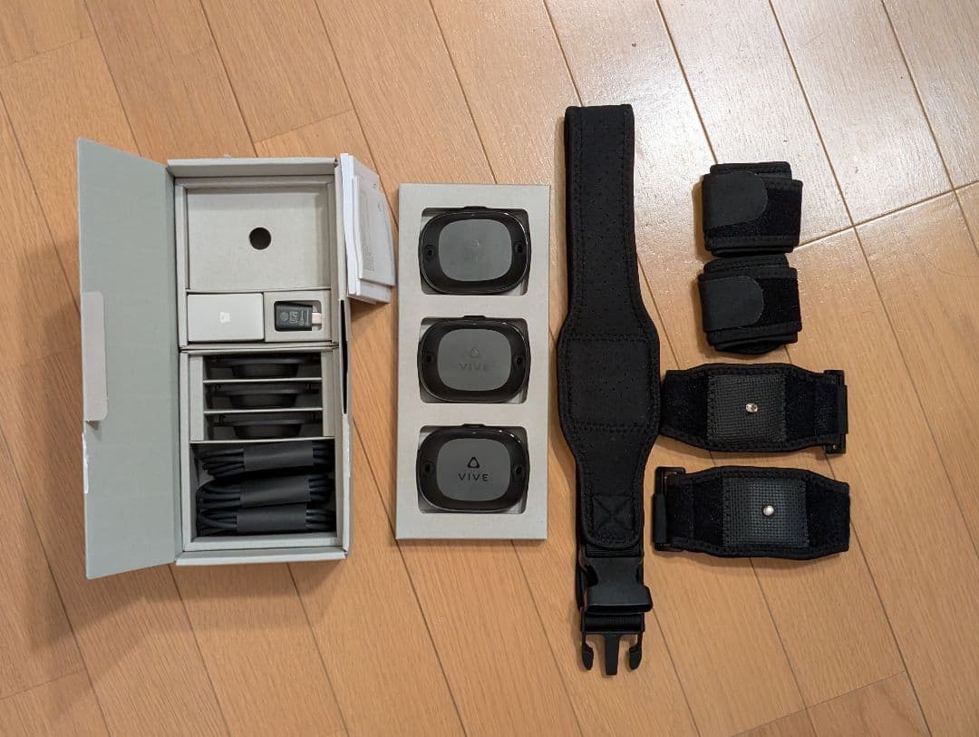 【美品】VIVE UltimateTracker3+1&トラッカーベルト セット