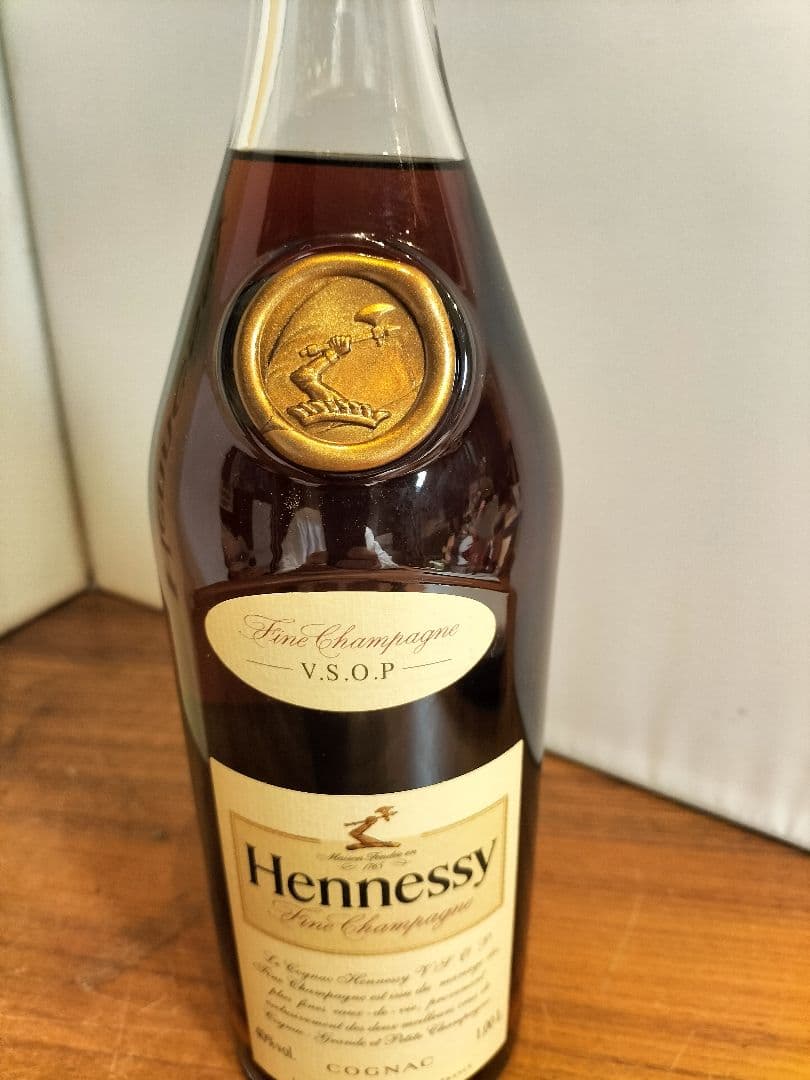 【未開封】Hennessy VSOP 1,000ml／箱あり