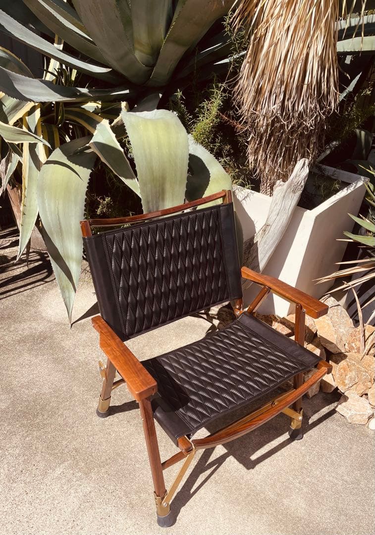 バックドロップレザー　カーミットチェア　ウォールナット　ヒジラク