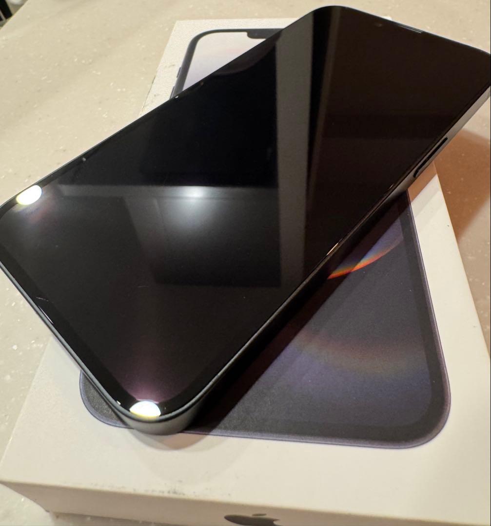 Apple iPhone 16e ブラック 128GB 本体