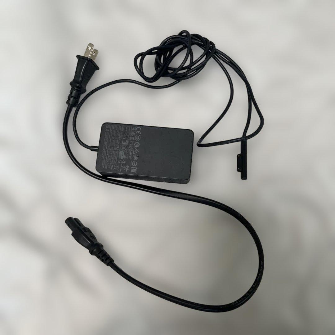 Microsoft Surface Pro（キーボード、拡張ハブ、ペン付き）