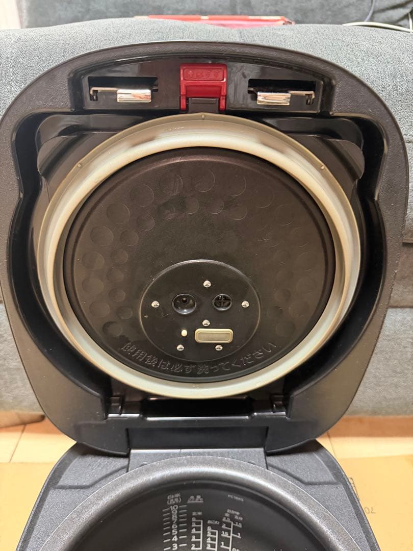 河*村様 TIGER 炊飯器 JPC-18KS 1.8L