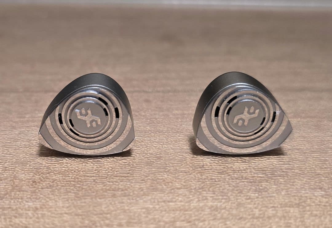 イヤホン Elysian acoustic labs Pilgrim