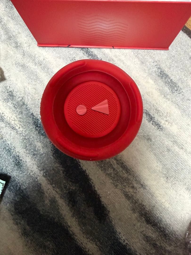 ほぼ未使用　専用ケース付き　JBL CHARGE 5 赤