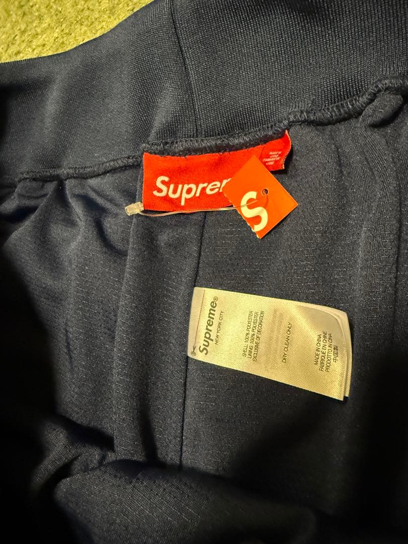 supreme スタッズ　ハーフパンツ　冬季限定価格