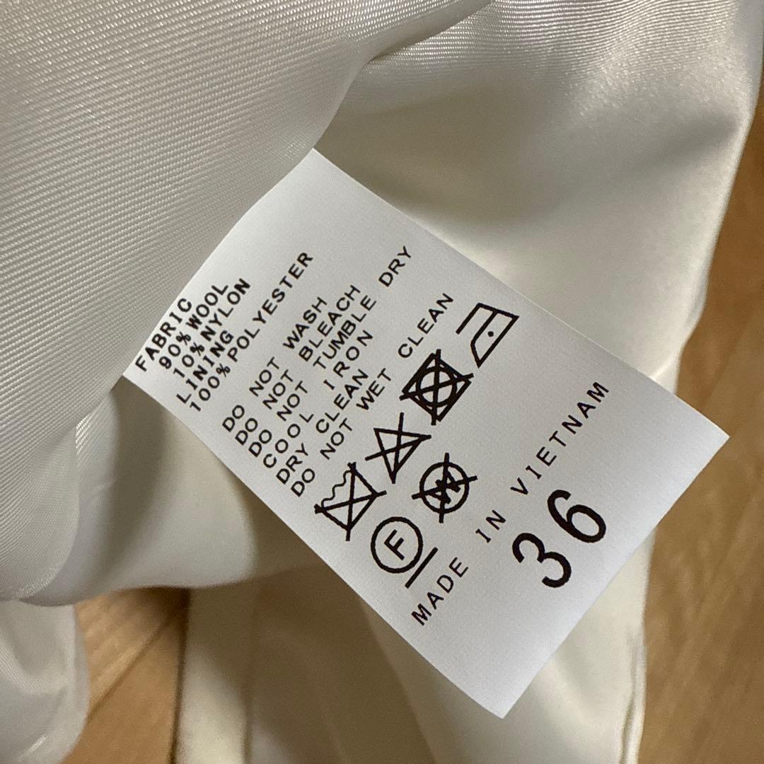 新品タグ付スピックアンドスパン　ビーバークルーネックコート白36 ホワイト防寒