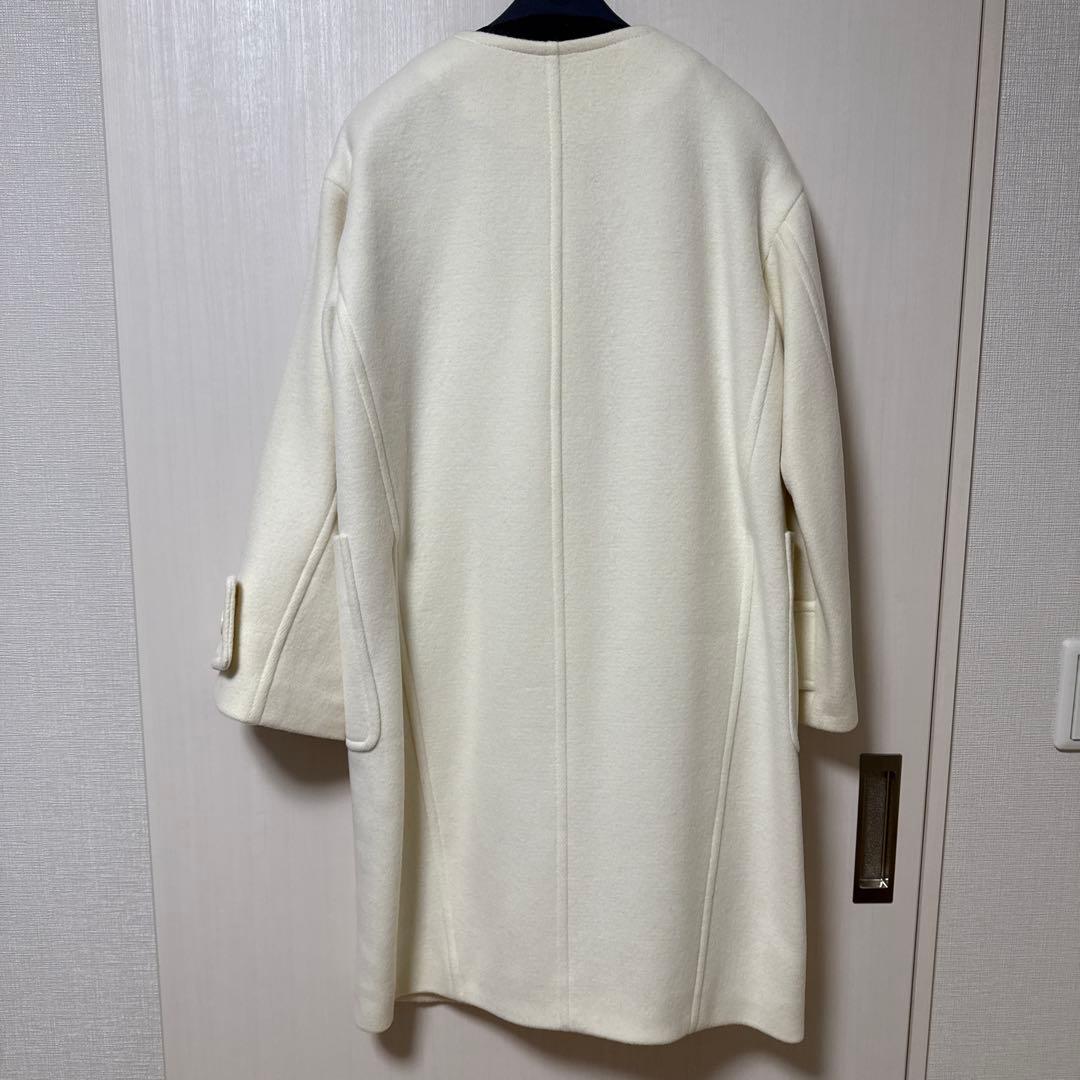 新品タグ付スピックアンドスパン　ビーバークルーネックコート白36 ホワイト防寒