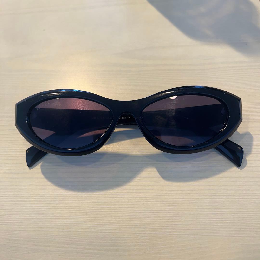 PRADA ブラック サングラス イタリア製