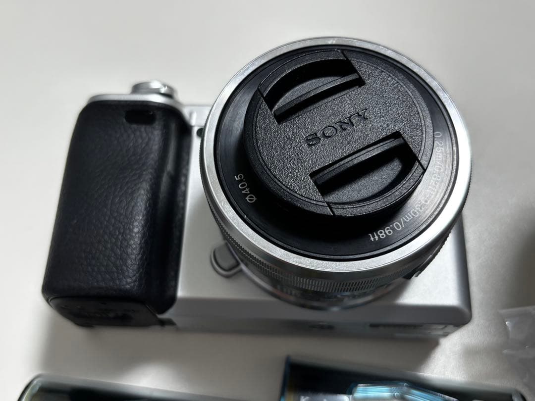 Sony α6400 ダブルズームレンズキット シルバー