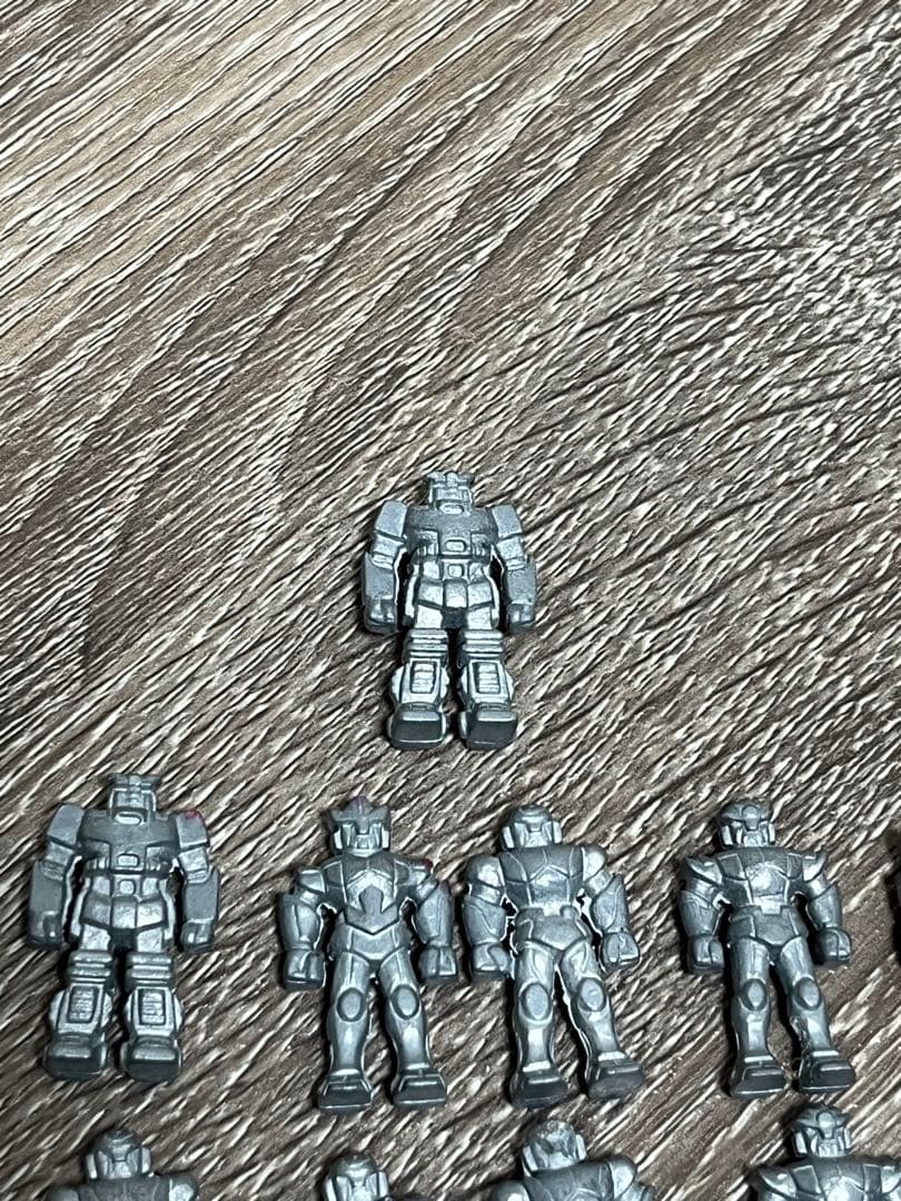 レインボーマン？ガンダム？ダイキャスト金属製　 19体　レトロ　昭和