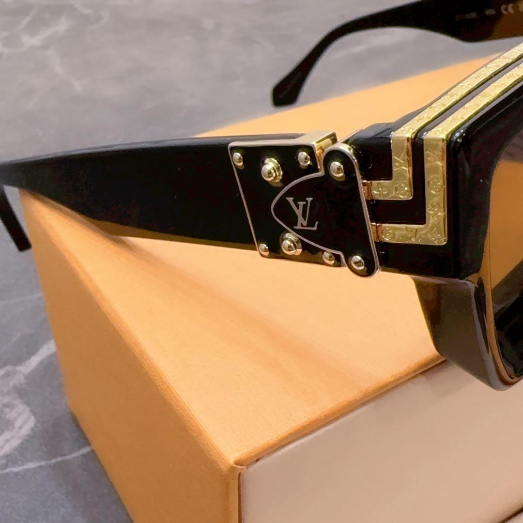 C*a様 未使用 LOUIS VUITTON スクエアサングラス ブラック ルイ