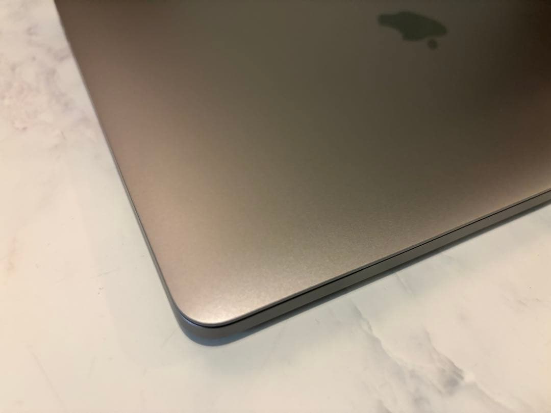 【美品】MacBook Pro 13インチ 2019スペースグレイ A2159