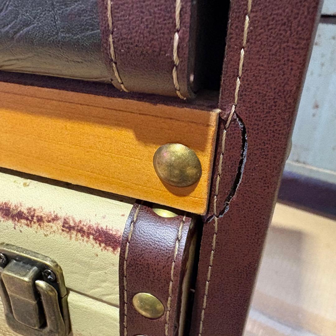 訳あり品！！アンティークビンテージ調レザートランクチェスト四段洋タンス収納木製