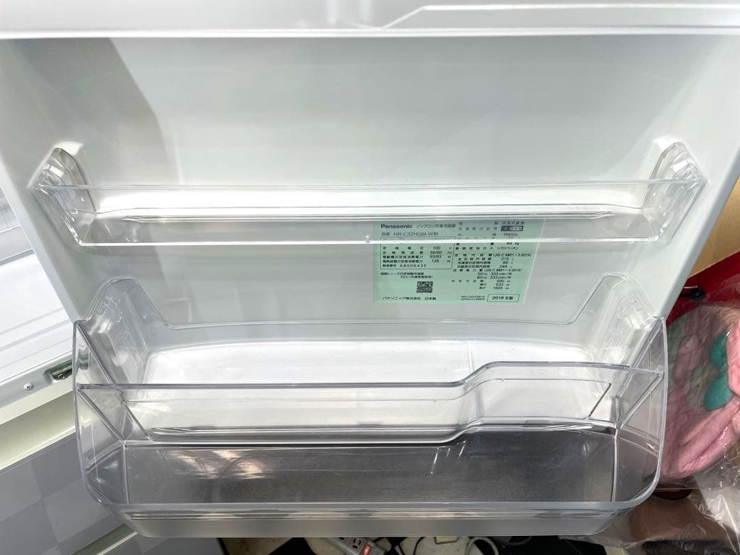 Panasonic　冷蔵庫　NR-C32HGM-W 2018年製　315L　料理