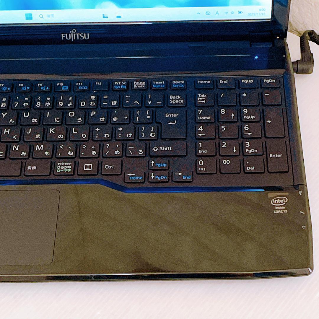 富士通 Windows11 快速 SSD ノートパソコン カメラ付 ノートPC