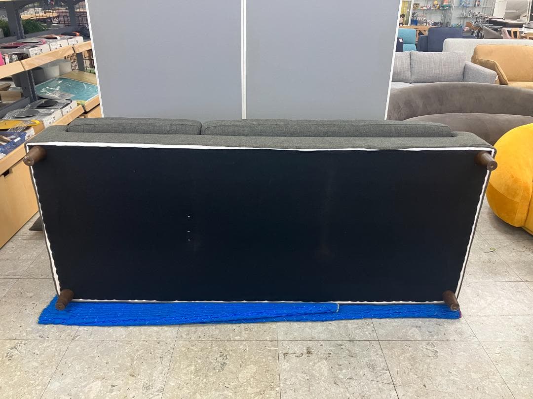 KEYUCA 3人掛けソファ オットマン付き グレー