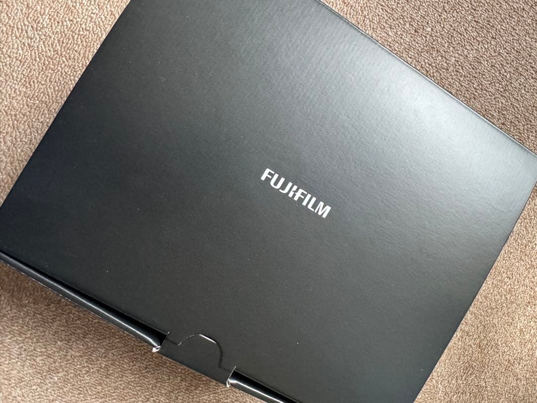 【美品】X-T3 FUJIFILM ボディ、純正バッテリー2個付き