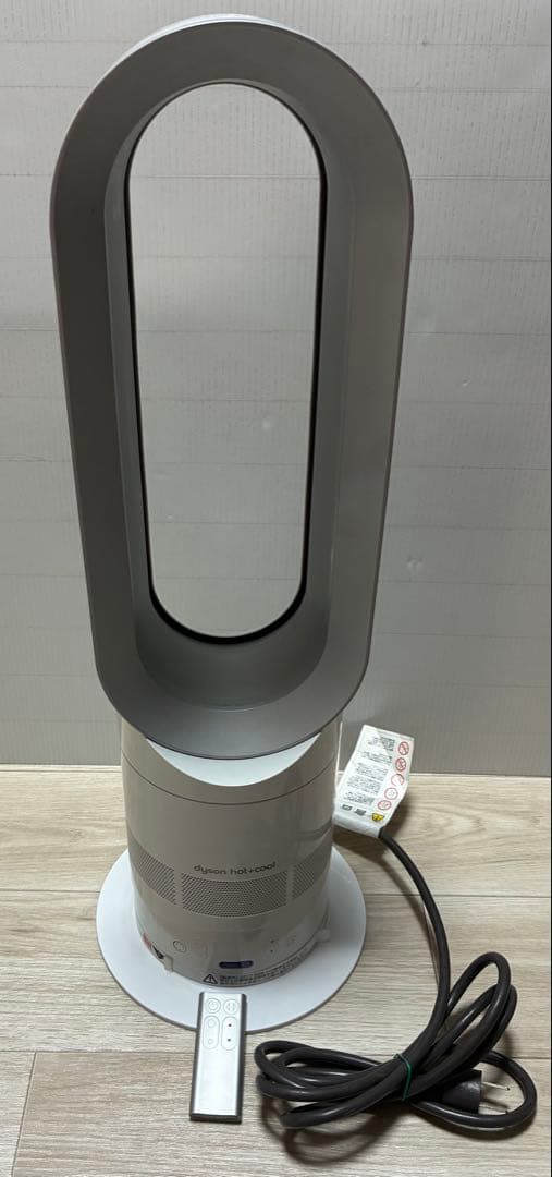 Dyson AM05 hot+cool ファンヒーター ホワイト　2017年製