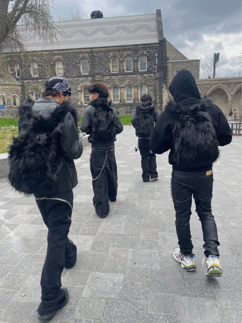 ブラックファーリュック opium fur black backpack 黒