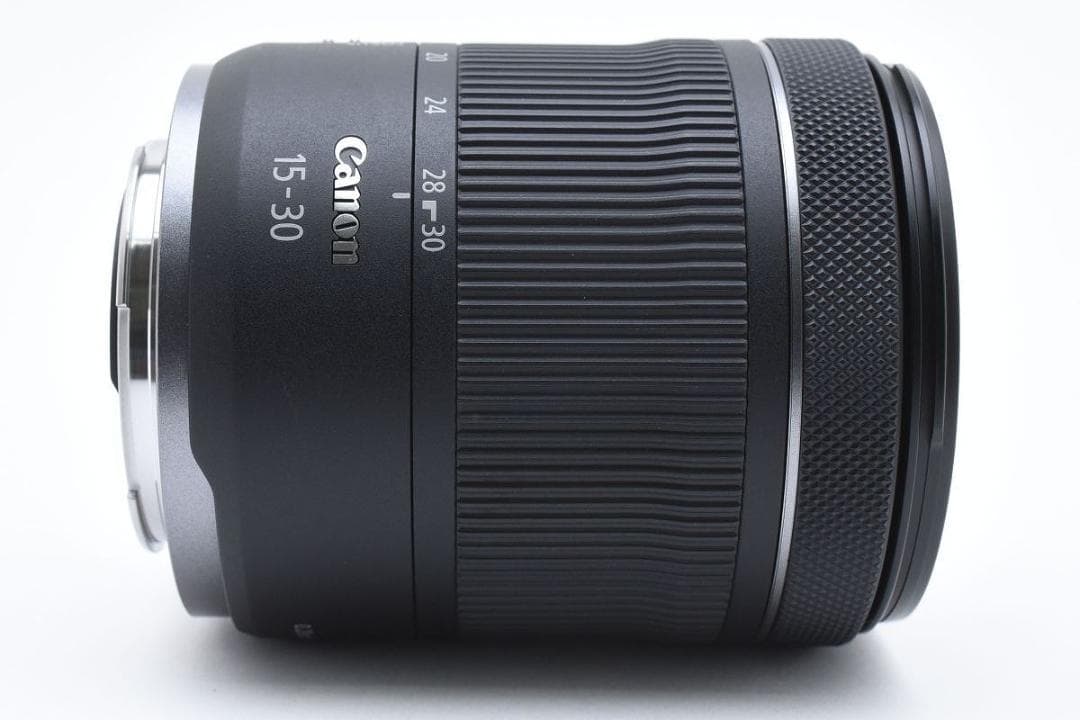 超広角　Canon RF 15-30mm F4.5-6.3 IS STM