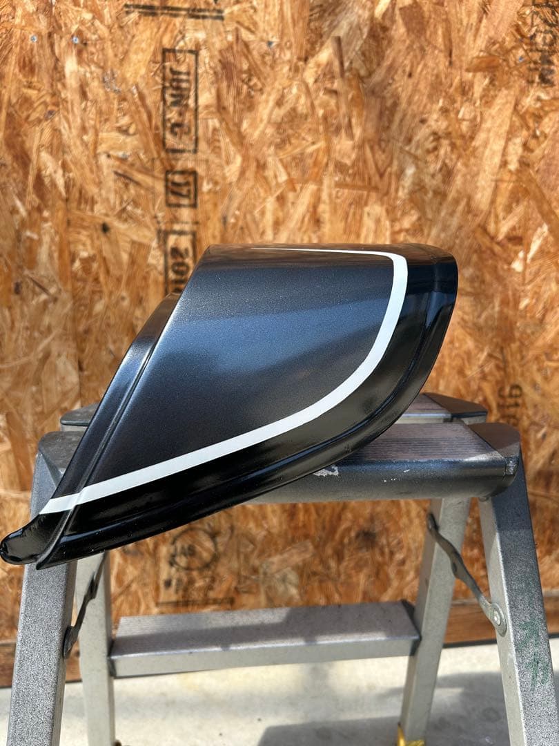 SUZUKI ブラックタンクとサイドパネルセット