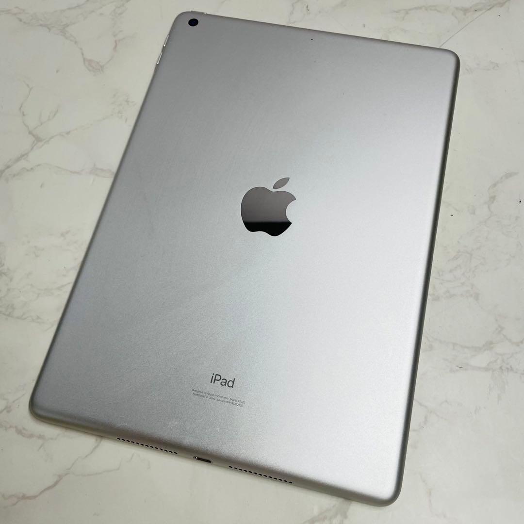 iPad 第8世代 Wi-Fiモデル 32GB MYLA2J/A シルバー
