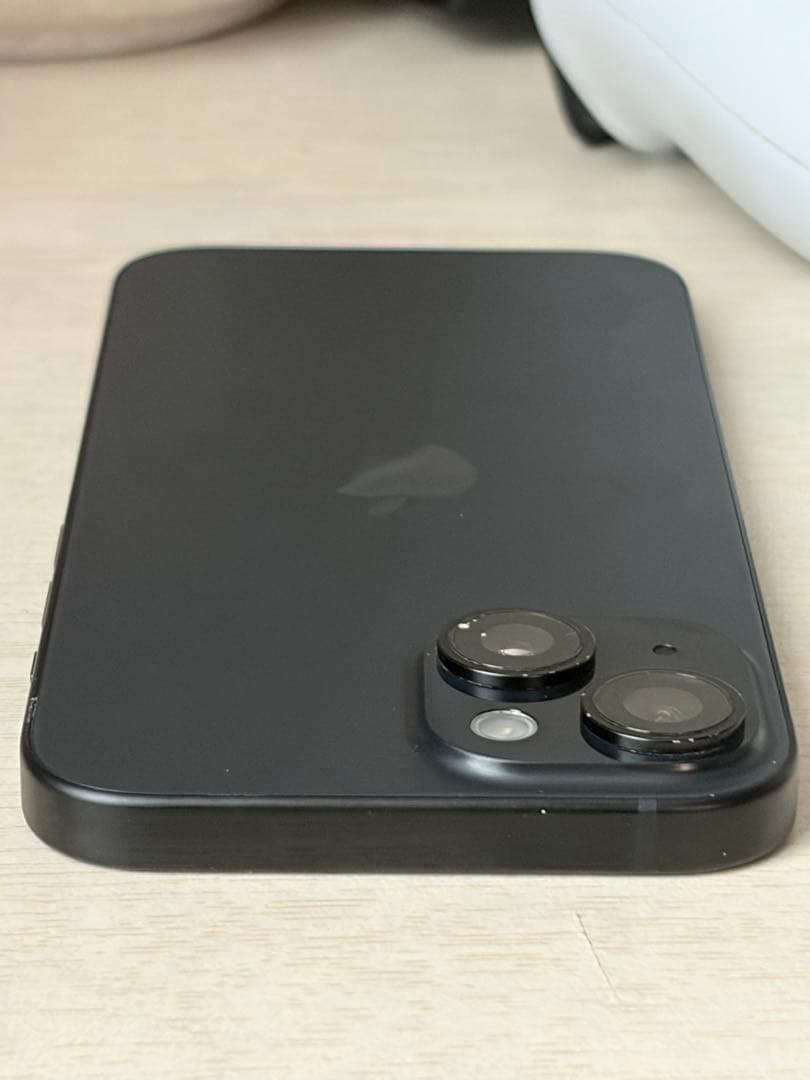 Apple iPhone 15 ブラック 本体