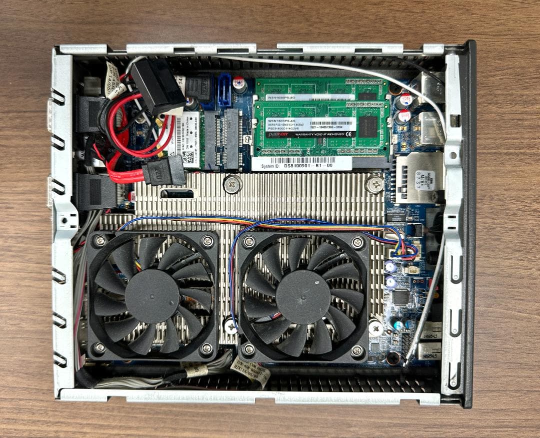ミニPC Shuttle DS81 +i7-4790S +256GBSSD+8GBDIMM