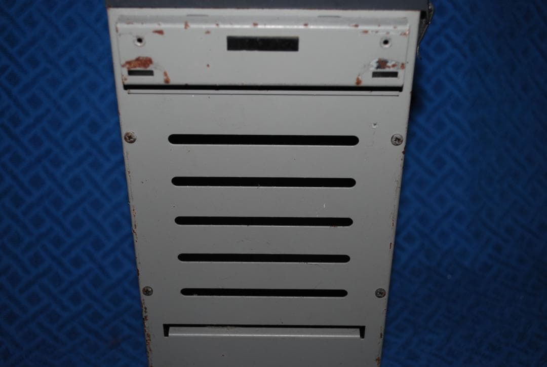 ソニー業務用カラーモニターPVM-6041Q中古ジャンク品の出品です。