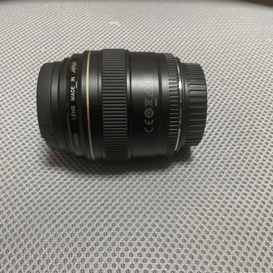 Canon EF 85mm f/1.8 USM レンズ、プロテクター、フード付き
