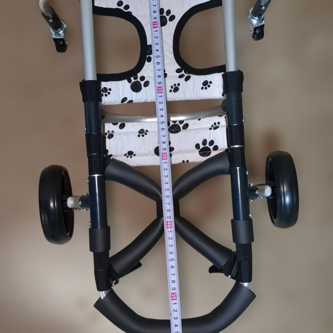 ワンちゃん4輪　リハビリ　食事補助　犬用車椅子　シニア犬補助　介護　犬の歩行器