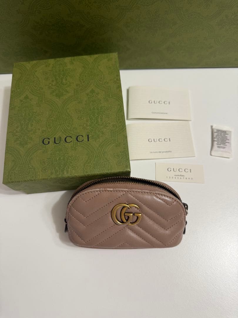 GUCCI GGマーモント　キーポーチ　キーケースケース　ベージュピンク