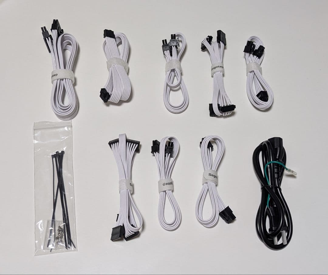 Segotep PM850W White 電源ユニット