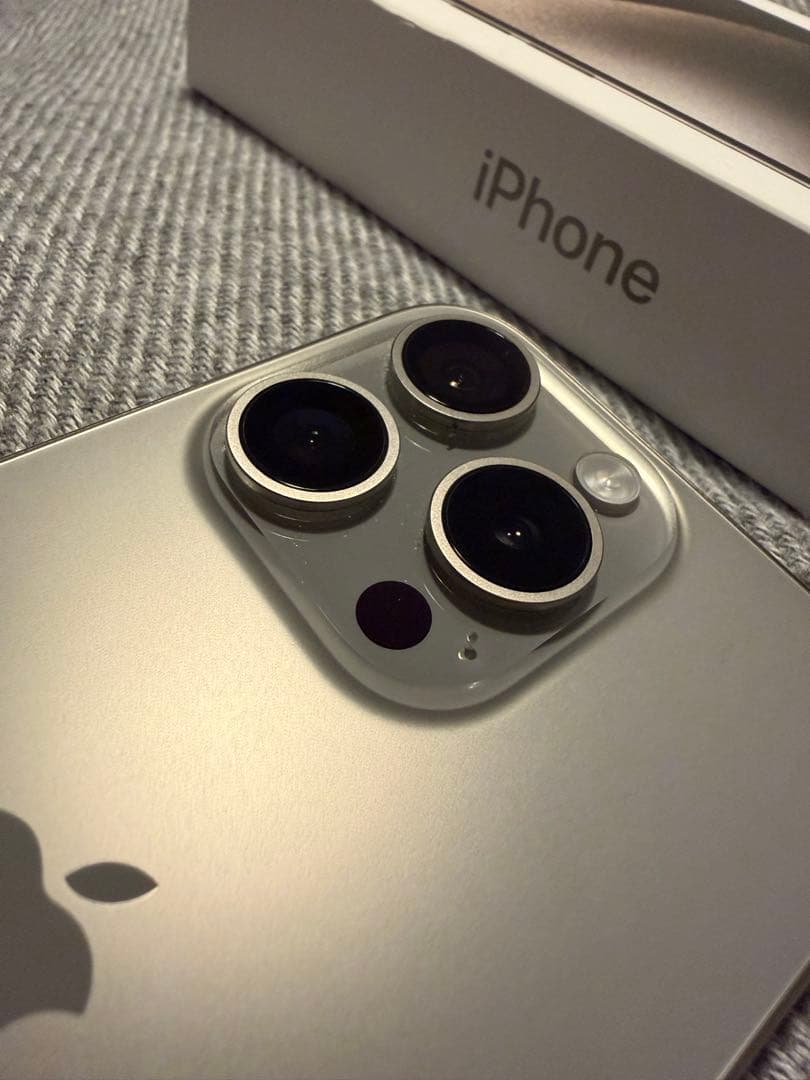 iPhone 15 Pro 128GB ナチュラルチタニウムSIMフリー