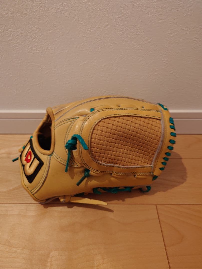 【値下げ！】ワールドペガサス 軟式 投手 内野手