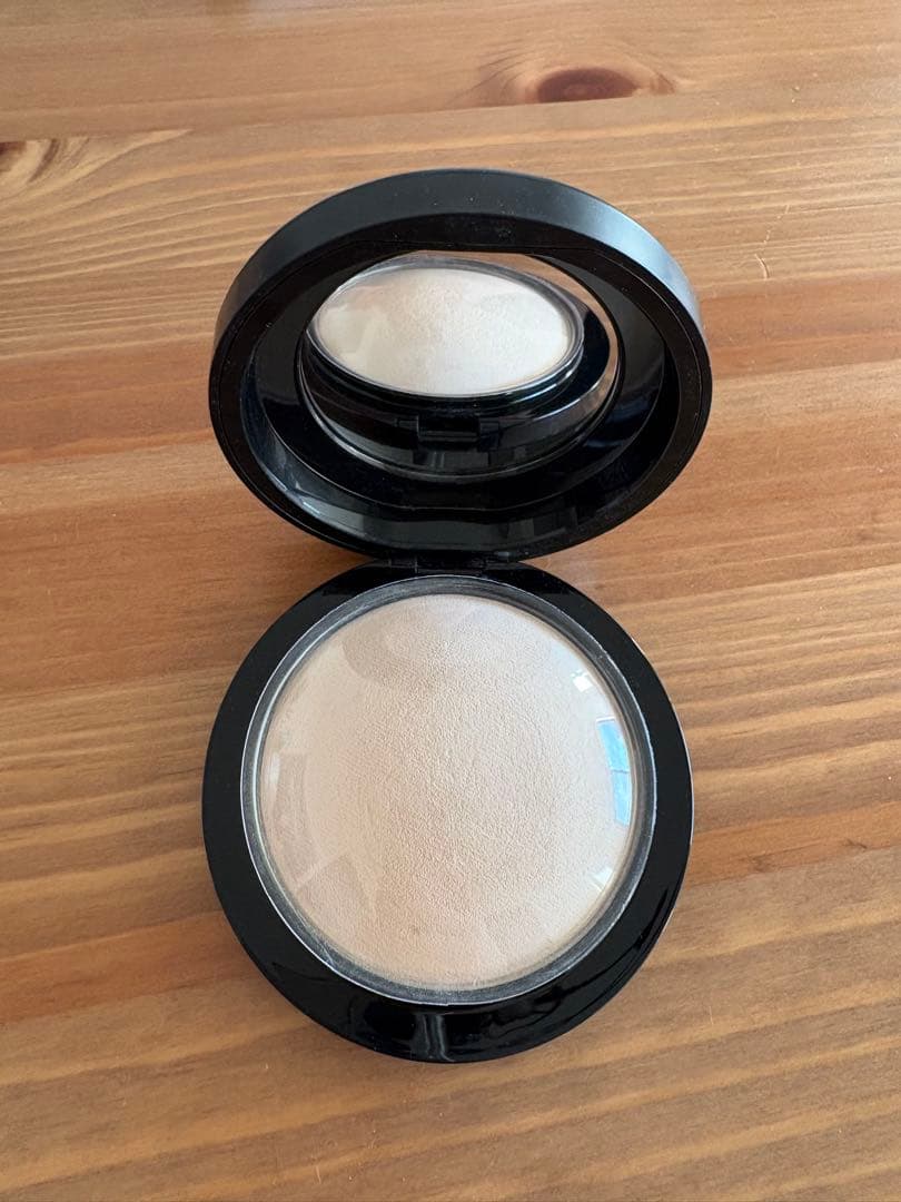 MAC ミネラライズスキンフィニッシュナチュラル　ライト