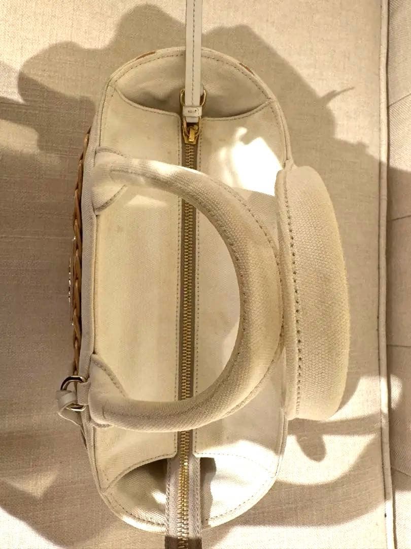 プラダ　カゴバッグ