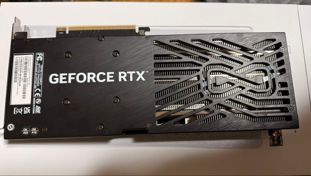 Palit RTX 5060 Ti 16GB トリプルファン GPU 美品