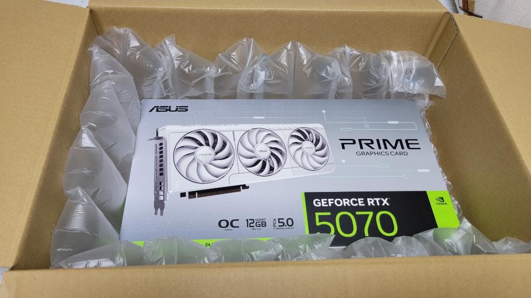 ASUS PRIME RTX5070 O12G WHITE (新品)