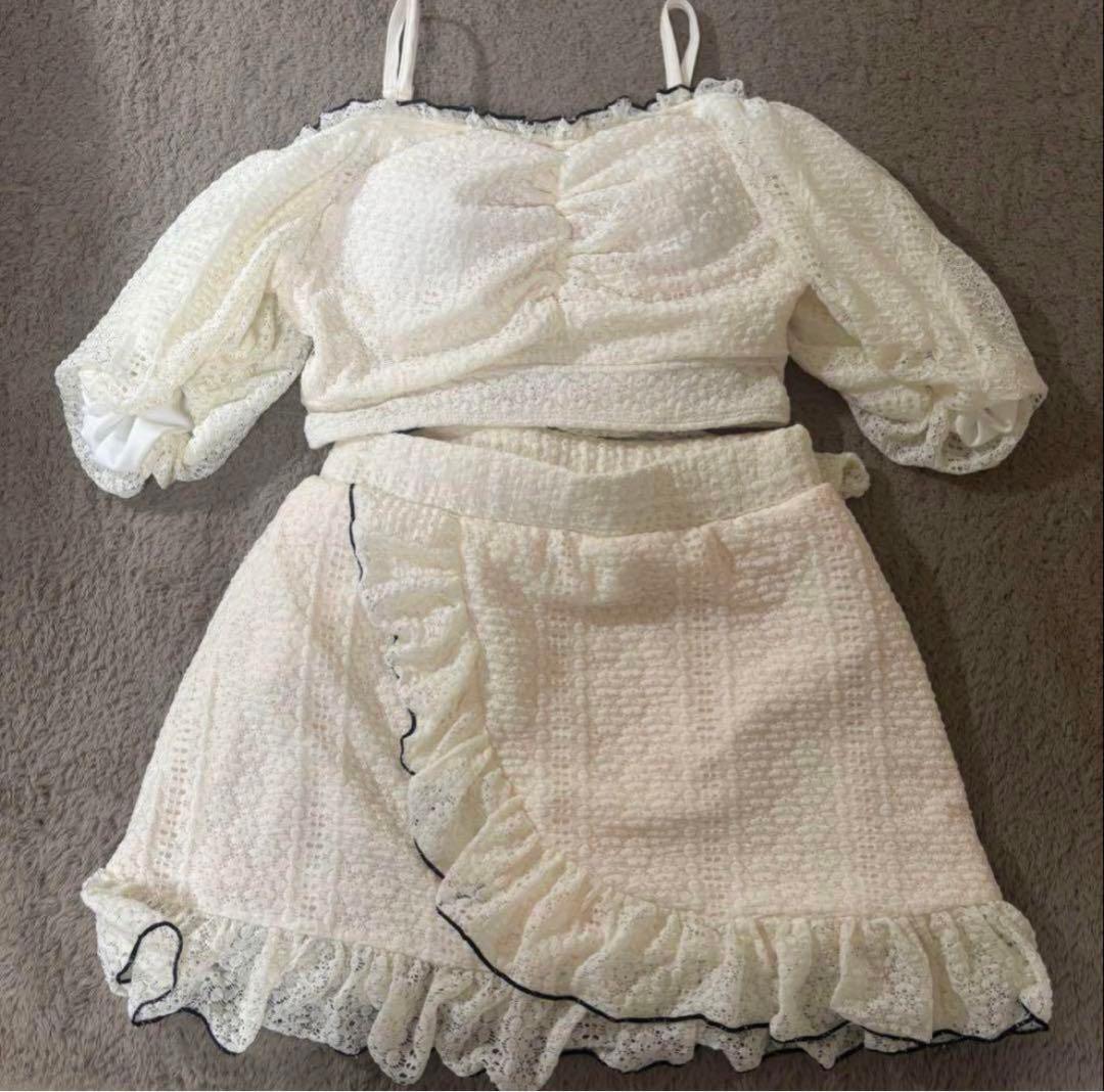 OLIVE des OLIVE 後ろリボンオフショルswim wear 水着