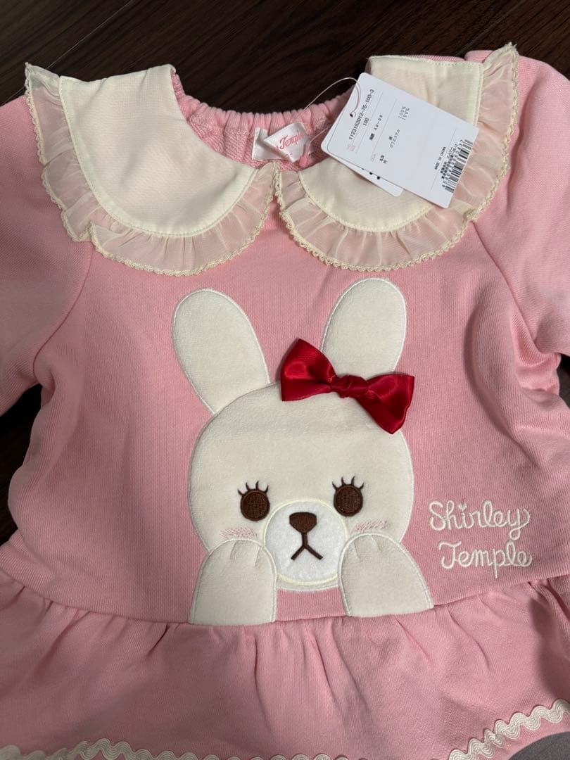 シャーリーテンプル　うさぎトレーナー