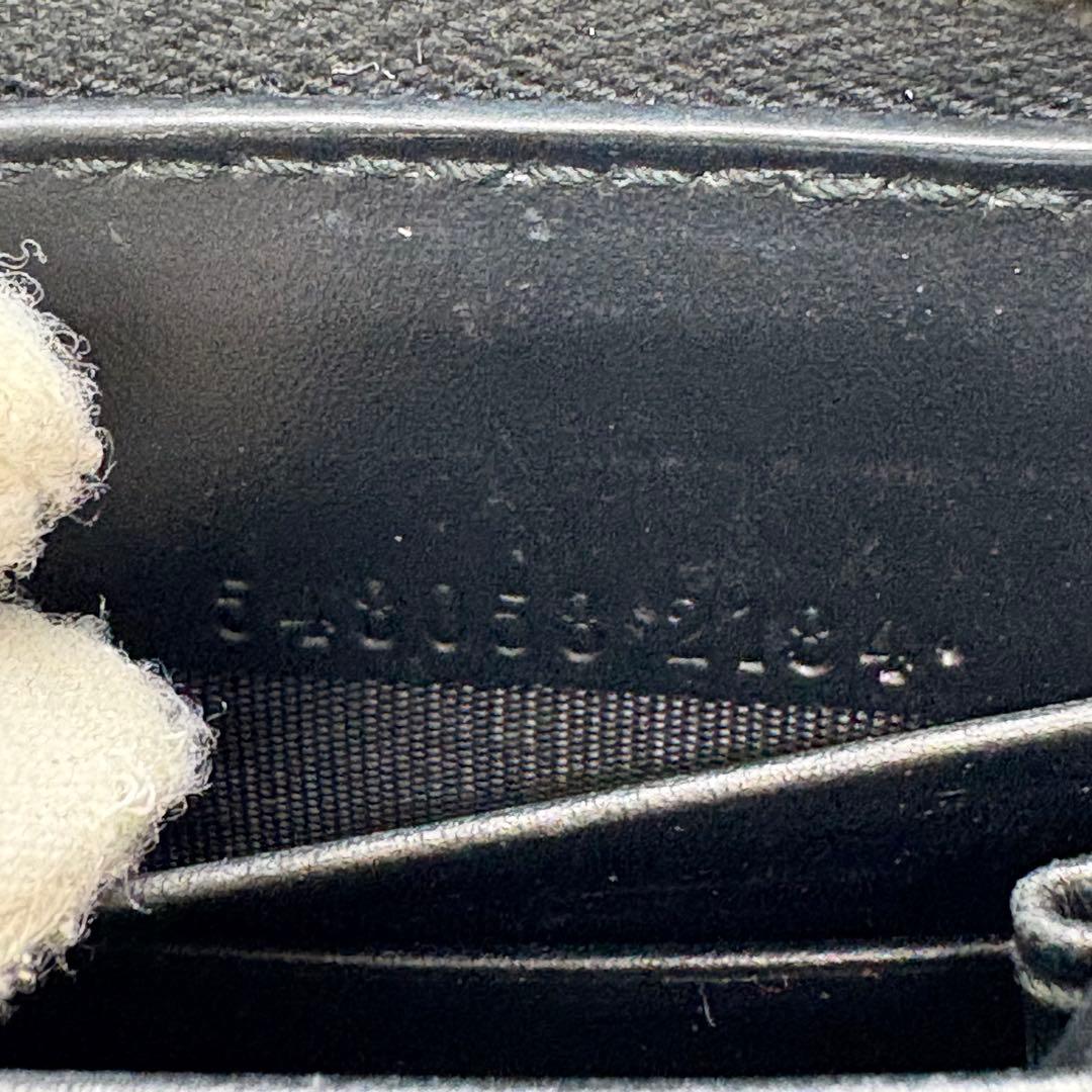 【極美品】 グッチ ラウンドファスナーキャットヘッド ゴールド 金具 ブラック