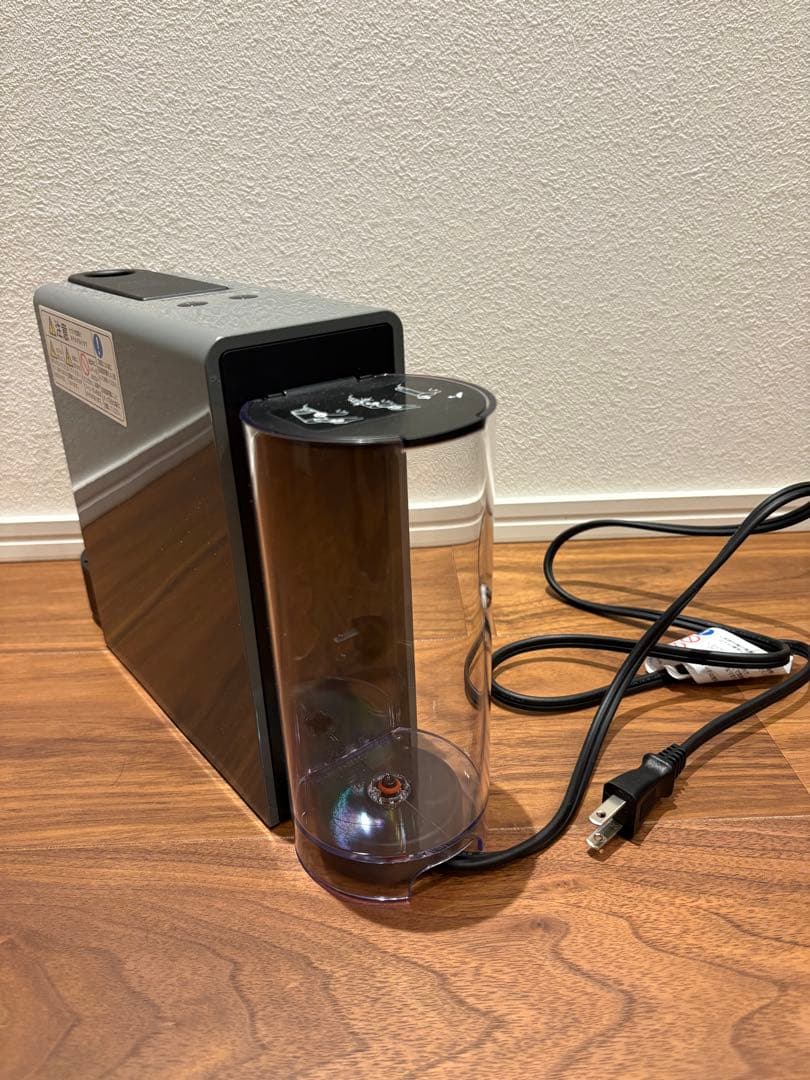 【未使用】ネスプレッエッセンサ ミニ インテンスグレー　C30-GR-W