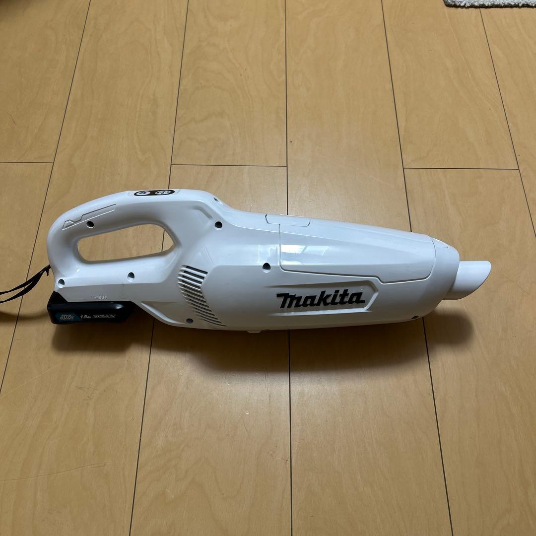makita マキタ　充電式クリーナー　CL107FD