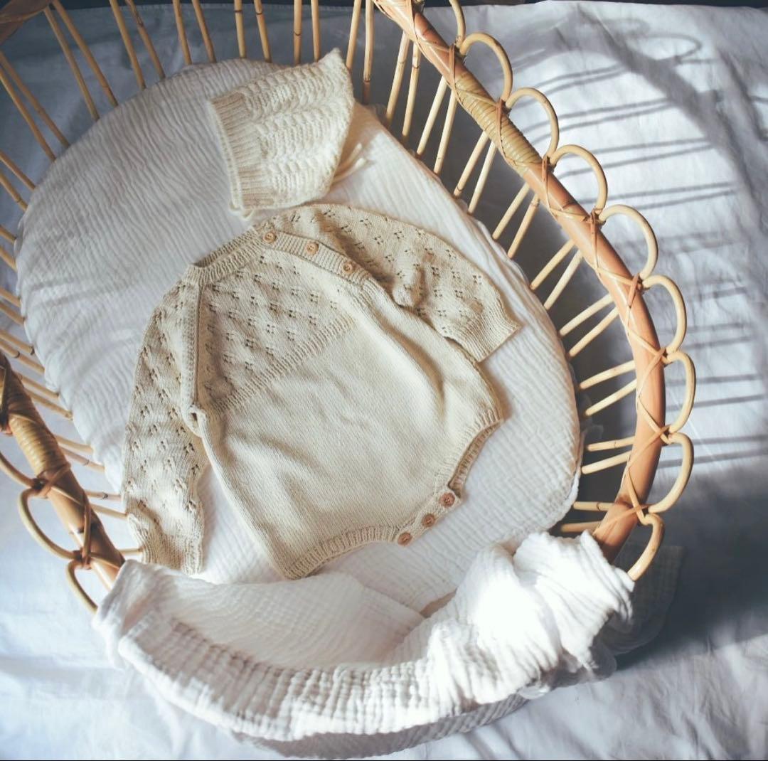 国内レア　ラタン　ベビーベッド